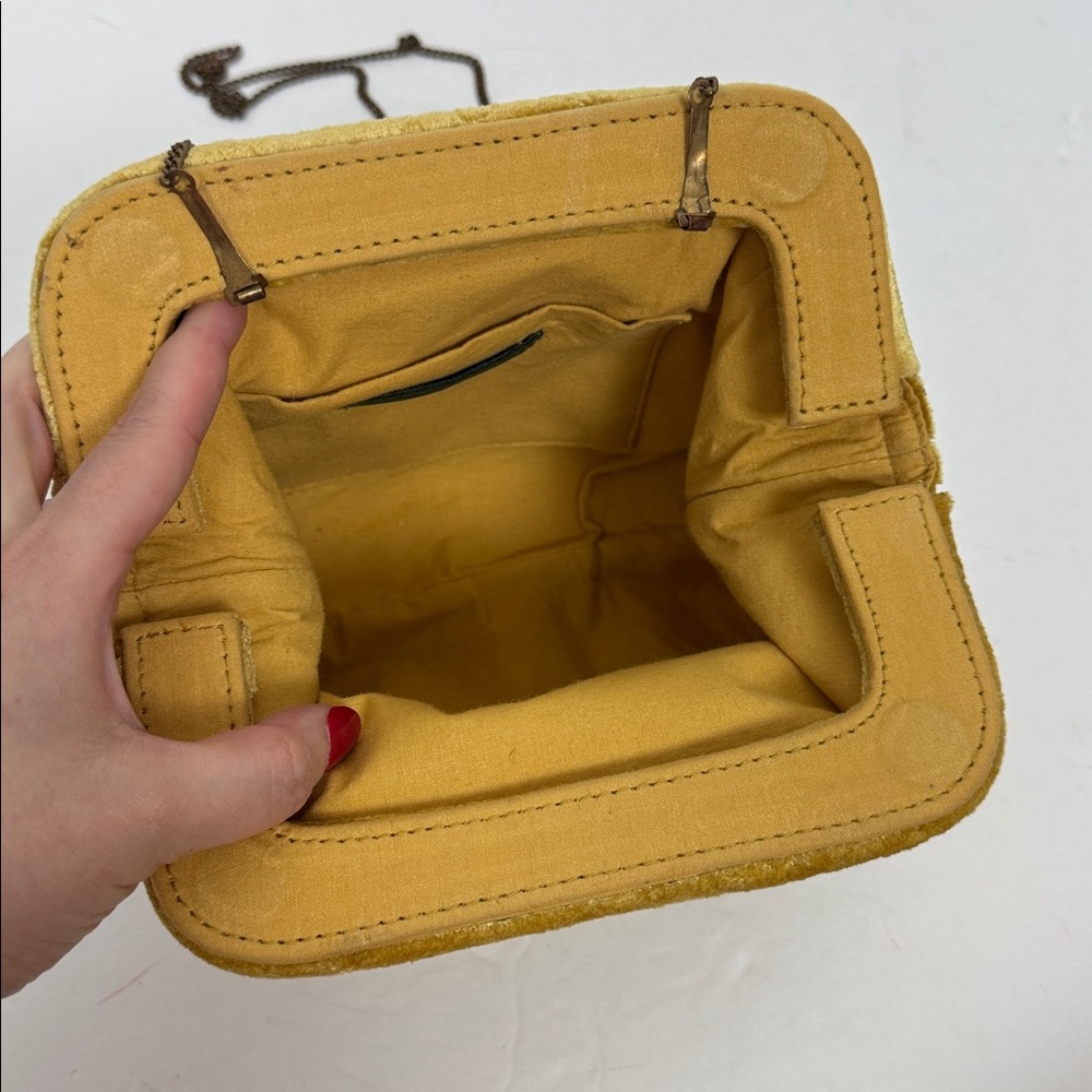 Anthropologie Velvet Yellow Gold Convertible Clutch Crossbody Bag Chain Strap - Picture 5 of 8